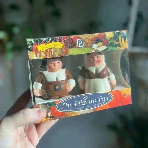 Publix 2001 The Pilgrim Pair Salt & Pepper Shakers - Thanksgiving Collectibles - Picture 6 of 8